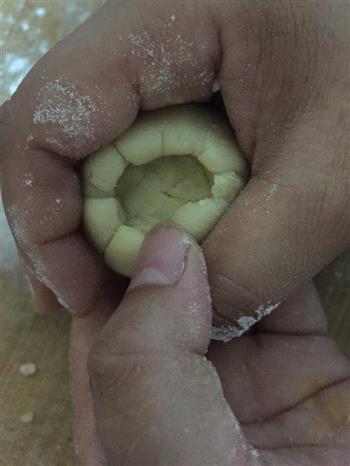 蛋黄莲蓉月饼-中秋团圆健康美食的做法步骤10