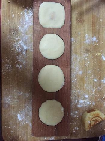 蛋黄莲蓉月饼-中秋团圆健康美食的做法步骤12