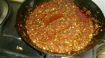 牛肉辣椒酱的做法步骤1