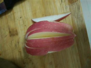果盘装饰苹果开花的做法图解3