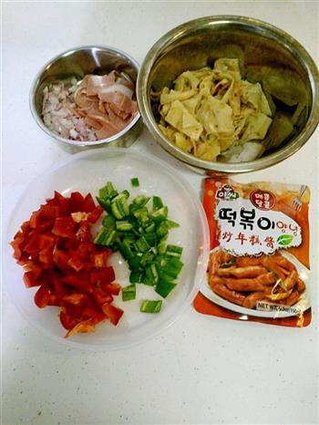 韩国辣酱炒饼的做法步骤1