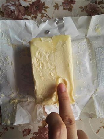 意式奶油霜-内附简易淡奶油奶油霜制作的做法图解2
