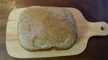 黑芝麻核桃仁奶香面包的做法步骤6