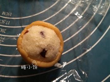 蔓越莓椰蓉广式月饼的做法步骤5