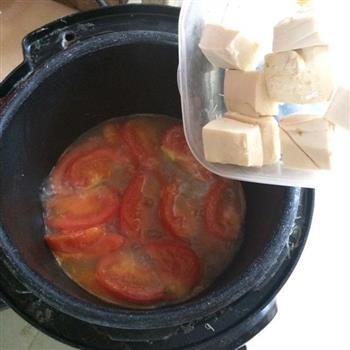 番茄金针菇豆腐汤的做法图解4