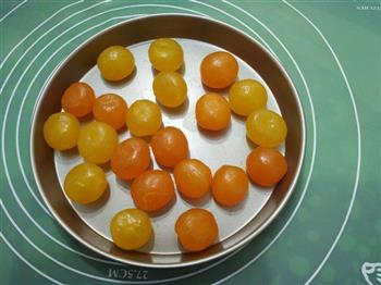 广式莲蓉蛋黄月饼的做法步骤1