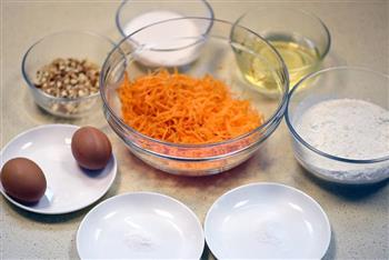 德普烤箱食谱—胡萝卜蛋糕的做法步骤1