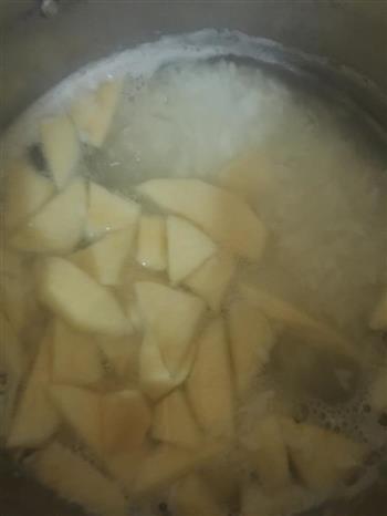 苹果大米粥的做法步骤5