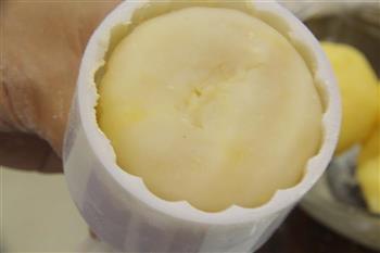 奶黄冰皮月饼的做法步骤9
