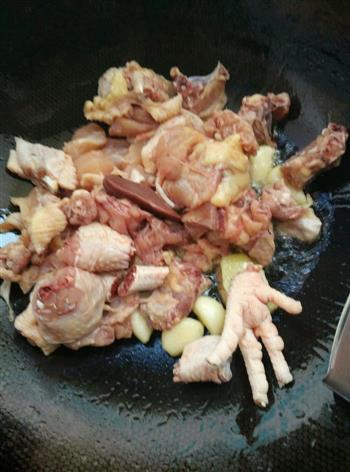 专属金秋的美味-栗子烧鸡的做法步骤7