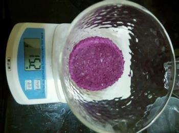 健康蛋奶紫薯紫甘蓝蛋奶松饼的做法图解3