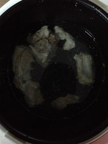 学生寝室电饭锅-胡萝卜炖排骨汤的做法步骤2