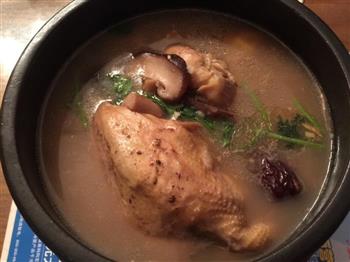 传统宫中料理-韩式参鸡汤的做法步骤9