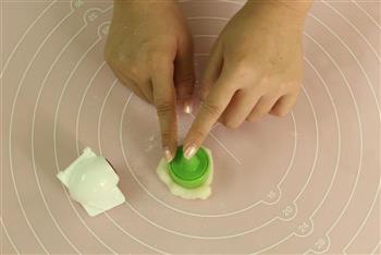 3D立体玉兔冰皮月饼的做法图解11