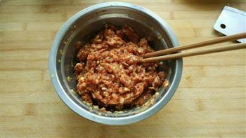 酱尖椒酿肉的做法步骤2