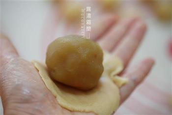 露浓霜简-蛋黄白莲蓉月饼的做法图解8