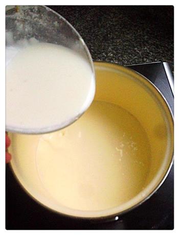 椰蓉牛奶小方块的做法步骤5