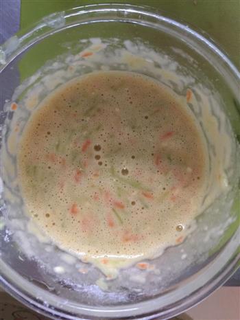 宝宝餐—丝瓜鲜虾菌菇汤+黄瓜胡萝卜糊塌子的做法图解2
