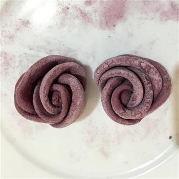 紫薯玫瑰花卷的做法步骤11