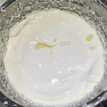 恋酸奶慕斯蛋糕（8寸）的做法步骤9