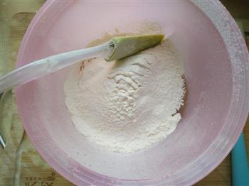 豆沙蛋黄月饼的做法步骤4