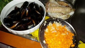 西班牙海鲜饭的做法步骤3