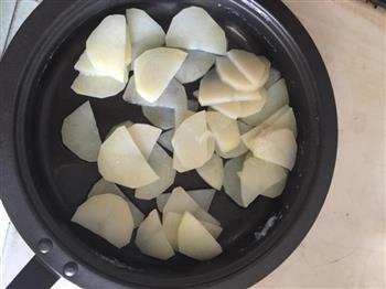 辣白菜土豆炒饭的做法图解1