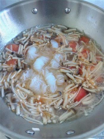 番茄菌菇蟹味汤的做法图解5