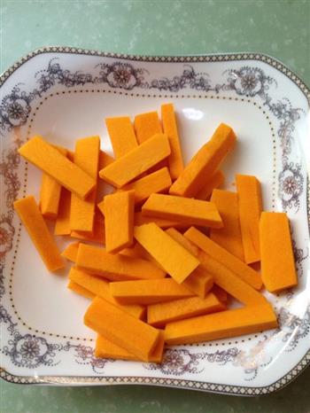 咸蛋黄焗南瓜的做法步骤1