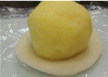 冰皮奶黄馅月饼的做法步骤7