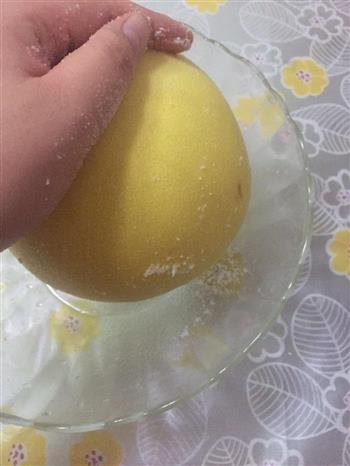 好吃的柚子皮糖的做法步骤1
