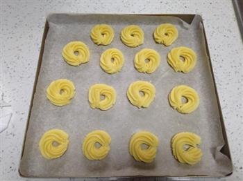 黄油曲奇饼干的做法步骤2
