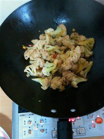 家常干锅花菜的做法步骤4