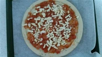 鲜虾火腿披萨的做法步骤6