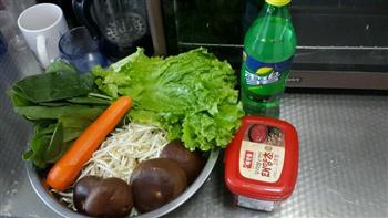 韩式拌饭的做法步骤1