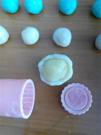 多彩冰皮月饼的做法步骤10