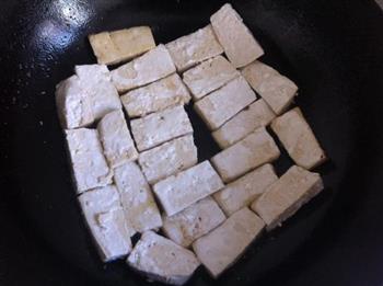 铁板茄汁豆腐的做法步骤2