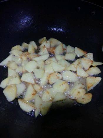 土豆炒鸡/土豆焖鸡的做法步骤4