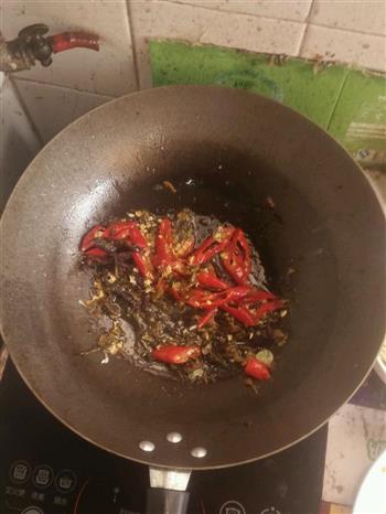 红椒酱炒面的做法步骤4