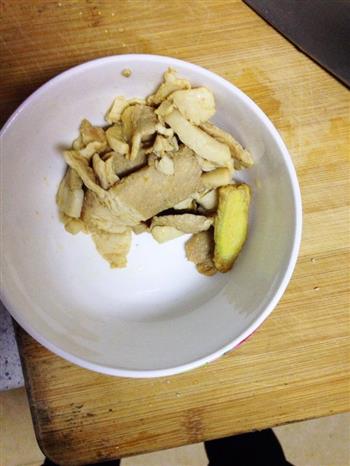 家常版干锅花菜的做法步骤2