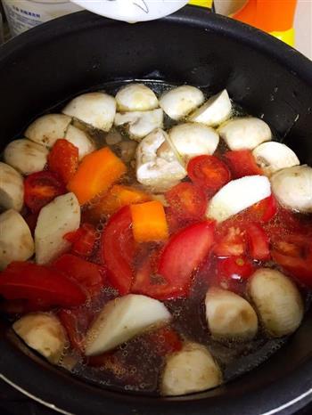 暖胃西红柿牛尾汤的做法步骤5