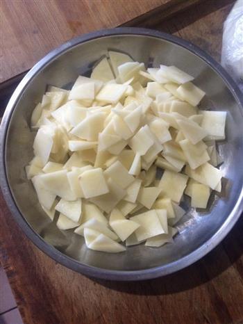 韭菜炒土豆片的做法步骤1