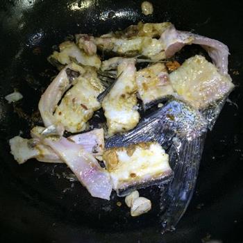 少油少辣版酸菜鱼的做法步骤5