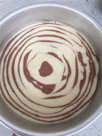 斑马纹酸奶戚风蛋糕的做法步骤17