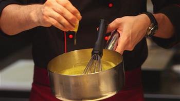 芦笋蛋黄酱汁的做法步骤5