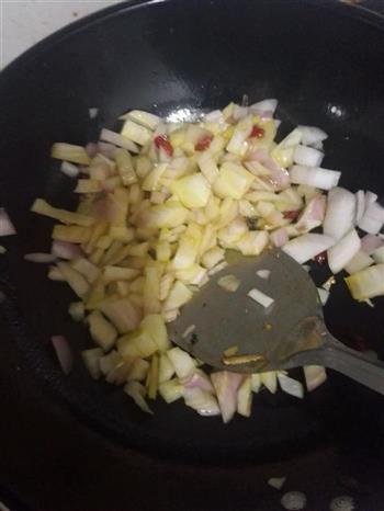 洋葱土豆火腿粒盖浇饭的做法步骤4