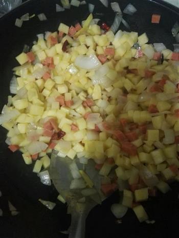 洋葱土豆火腿粒盖浇饭的做法图解5