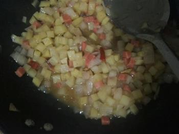 洋葱土豆火腿粒盖浇饭的做法步骤6