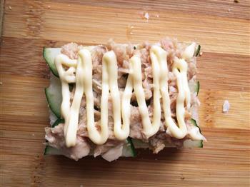 元气早餐-金枪鱼鸡蛋沙拉三明治的做法步骤7