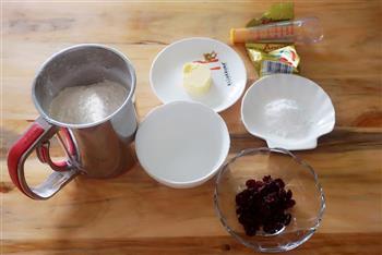 蔓越莓面包的做法步骤1